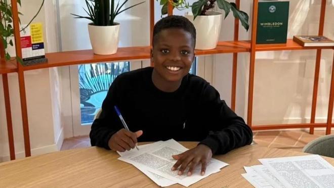 好博体育热点资讯 - 巴萨U12的尼日利亚新星与耐克签约,经纪人:他家人要求的 好博体育热点资讯 - 巴萨U12的尼日利亚新星与耐克签约,经纪人:他家人要求的